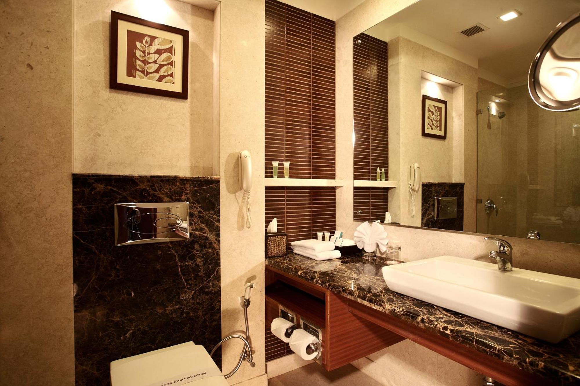 Hotel Dlf Club 3 4*
